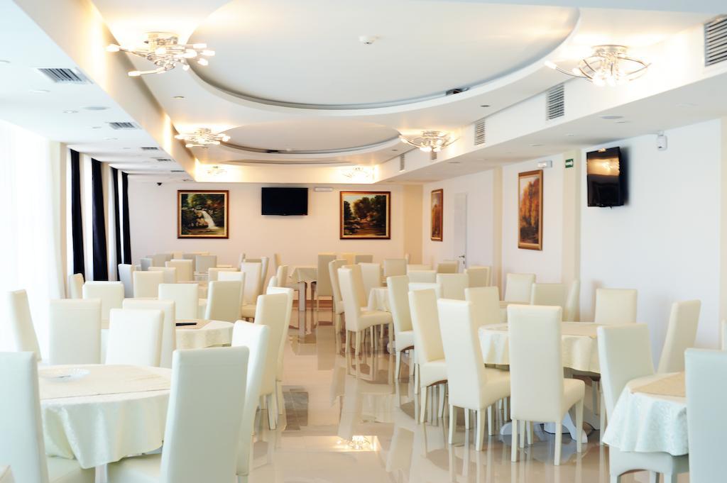 Garni Hotel Crystal Ice นิส ภายนอก รูปภาพ