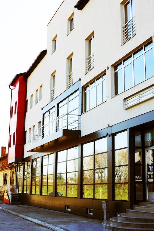 Garni Hotel Crystal Ice นิส ภายนอก รูปภาพ