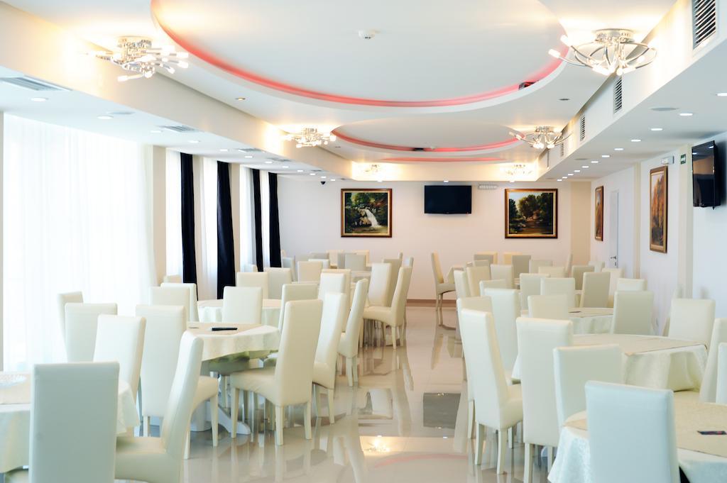 Garni Hotel Crystal Ice นิส ภายนอก รูปภาพ